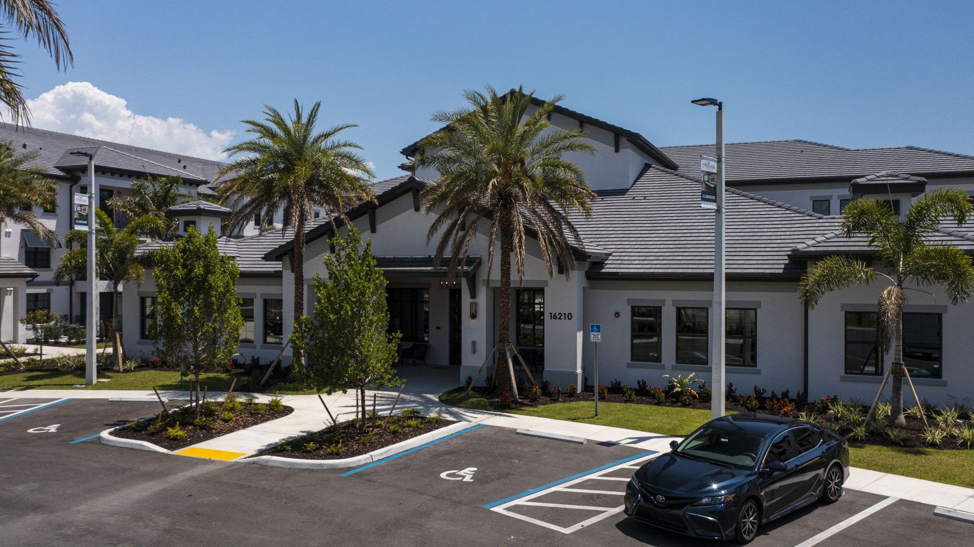 Gallery New Luxury Apartments Naples, FL