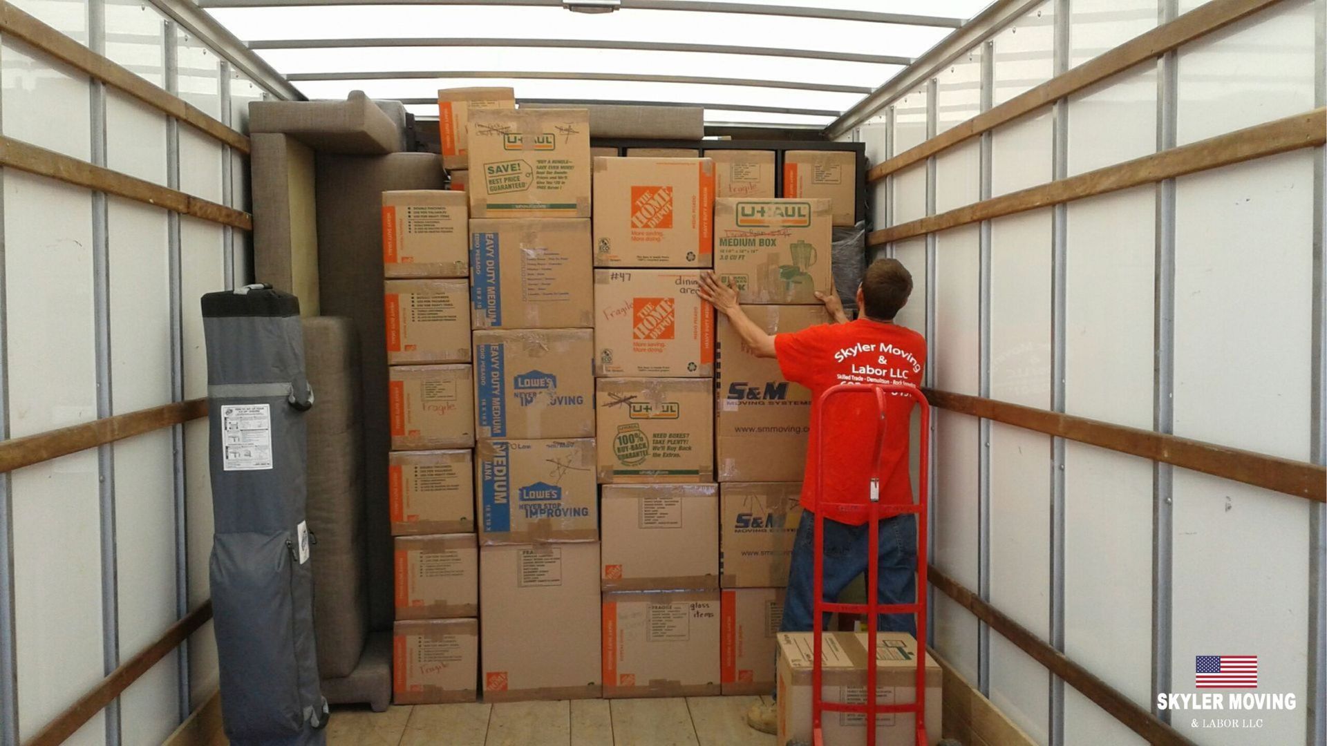 Moving truck being loaded by professional moving company in Glendale Arizona near Phoenix AZ