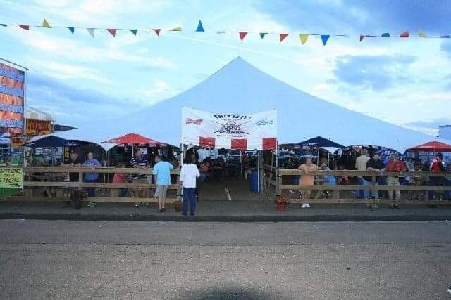 People On The Event — Jackson, MS — All Seasons Events