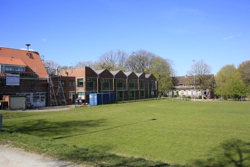 Dorfgemeinschaftshaus, Schule, Sportplatz Bliedersdorf