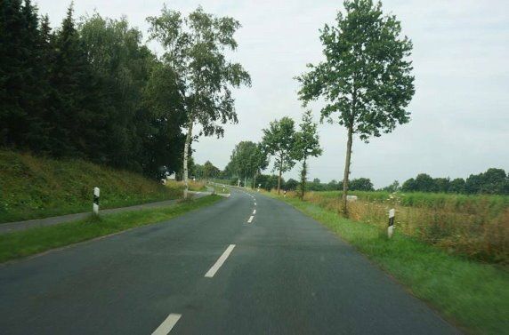 Hauptstrasse K 37 zwischen Bliedersdorf und Postmoor