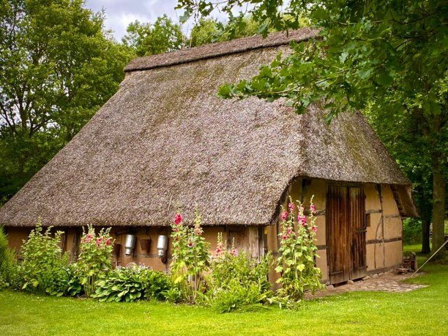 Schafstall beim Verein Bäuerliches Hauswesen Bliedersdorf e. V.
