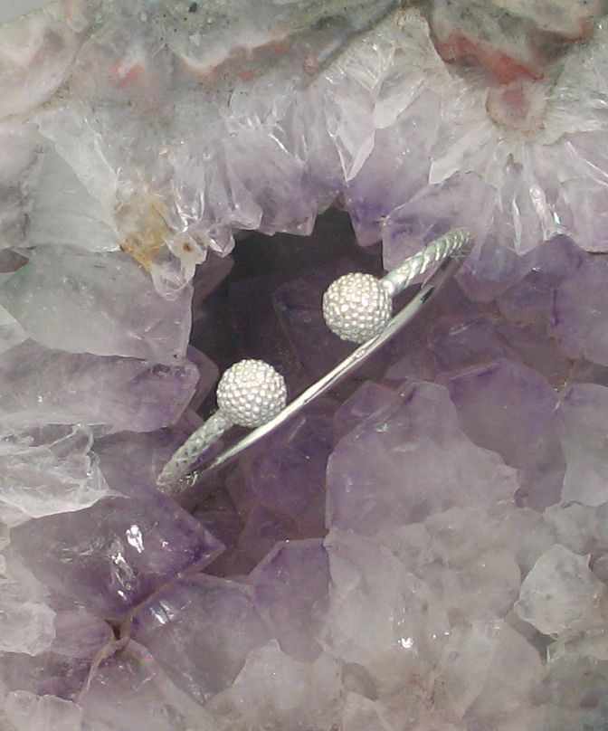 LA BR-923  (Child's Fuzzy Ball)