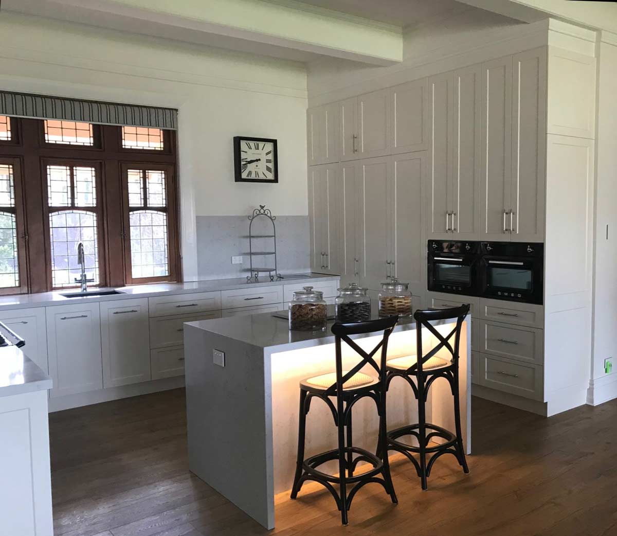 white kitchen