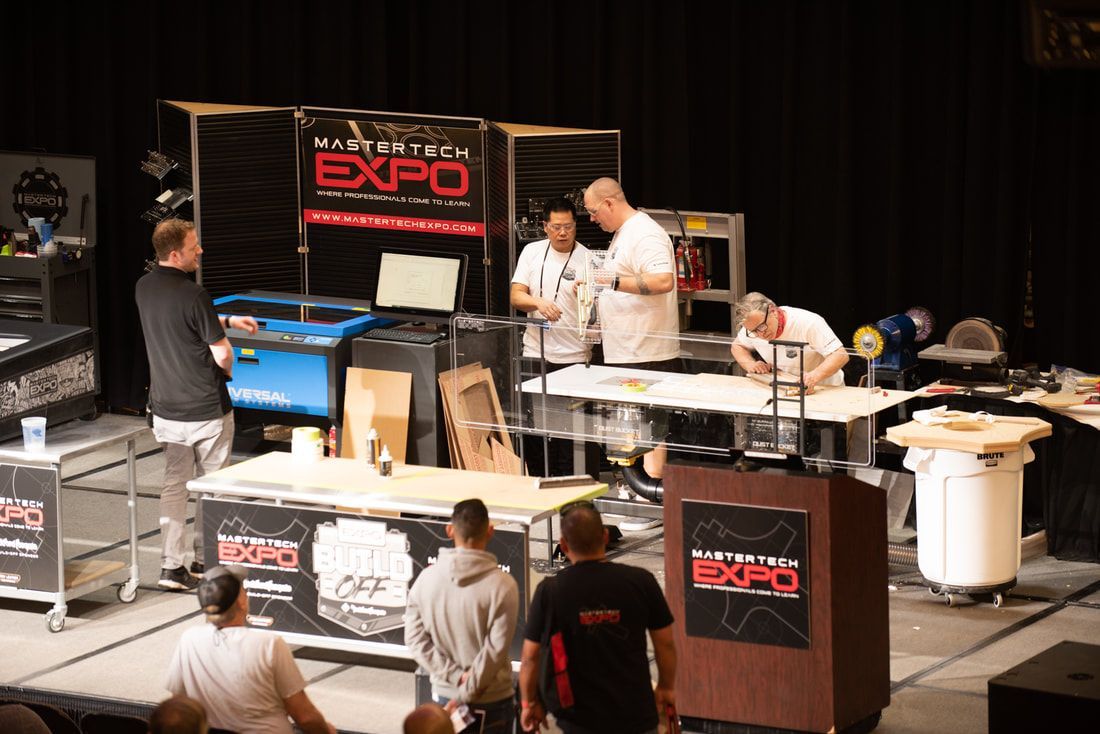 A group of people are standing in front of a sign that says expo