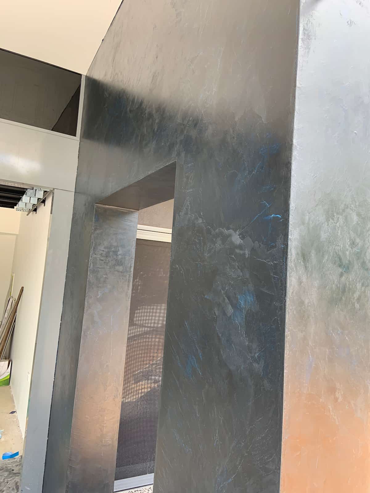 Black Venetian Wall — Gallery in Byron Bay, NSW