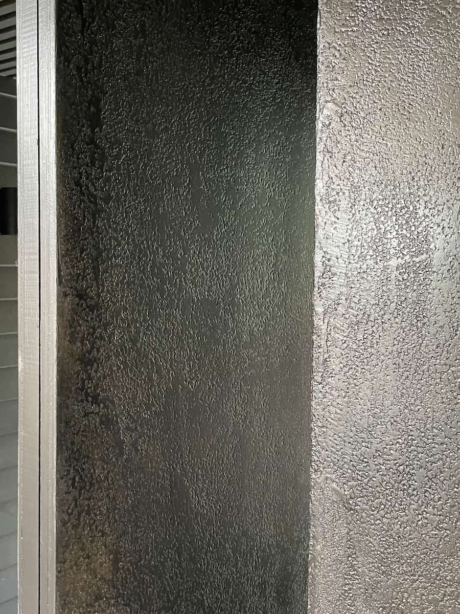 Grey Rendered Wall — Gallery in Byron Bay, NSW