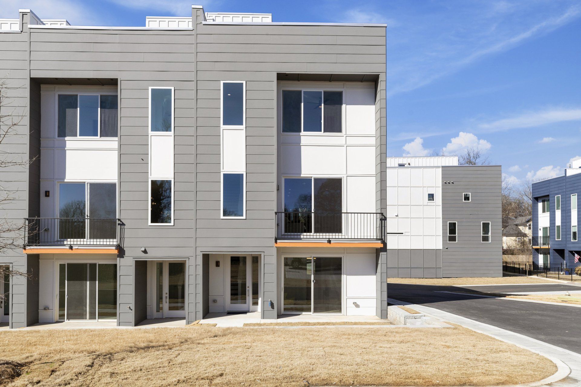 Photograph-Moderns-Exterior