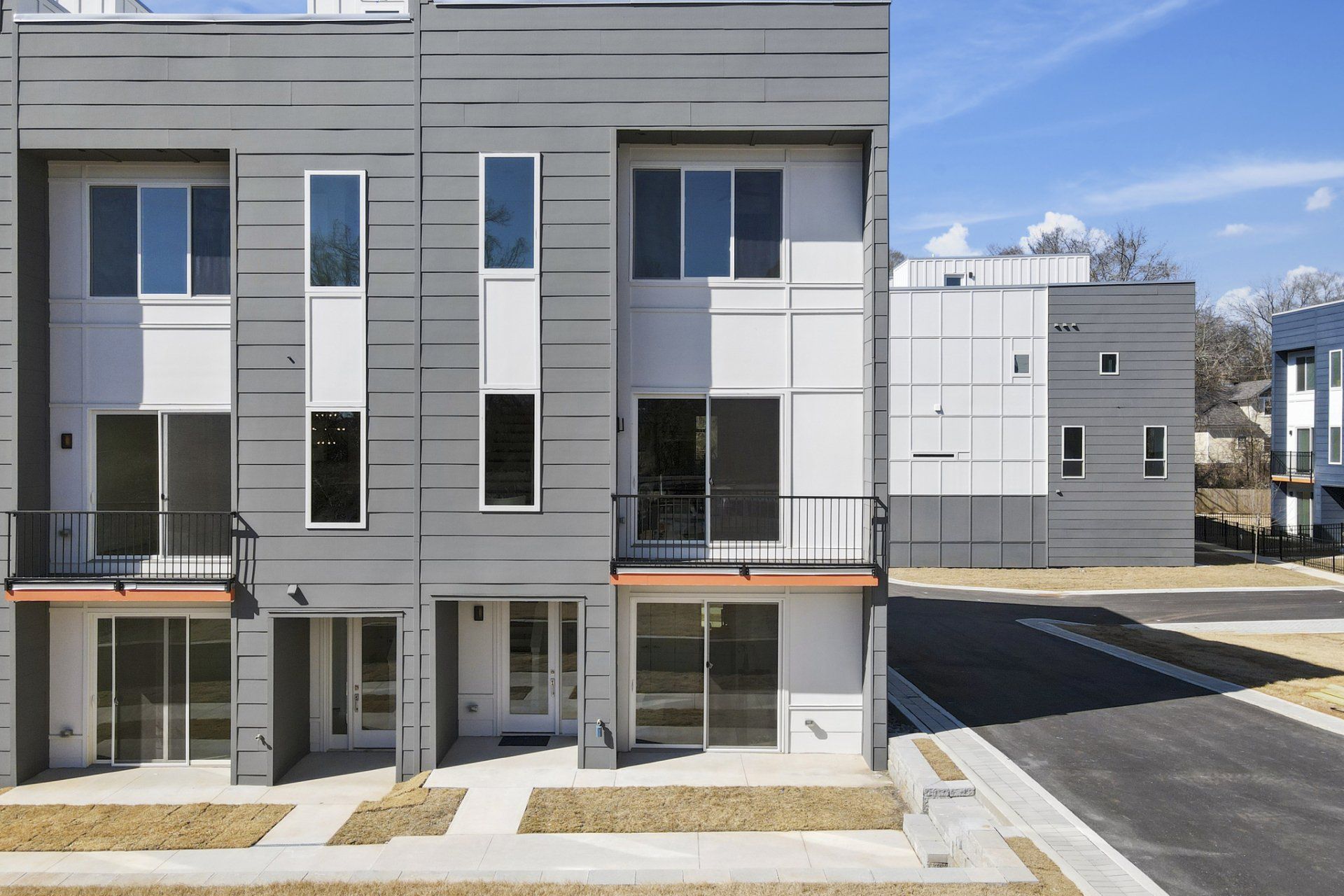 Photograph-Moderns-Exterior