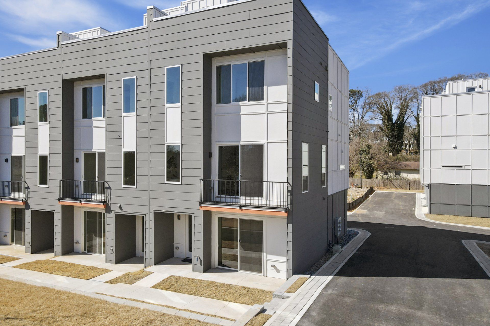 Photograph-Moderns-Exterior