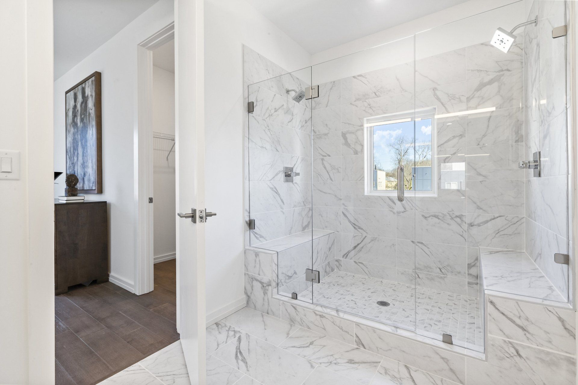 Photograph-Moderns-Bathroom