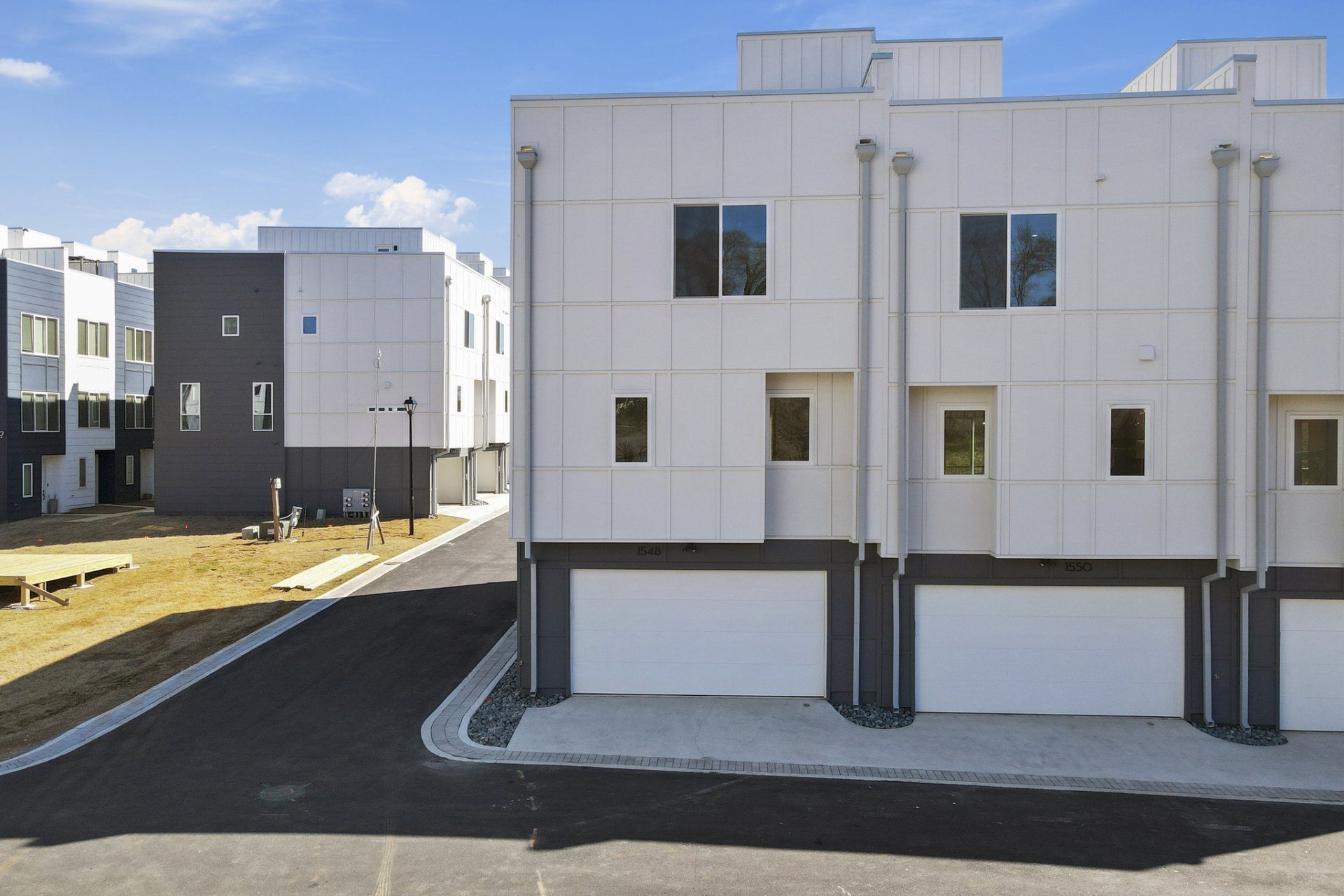 Photograph-Moderns-Exterior