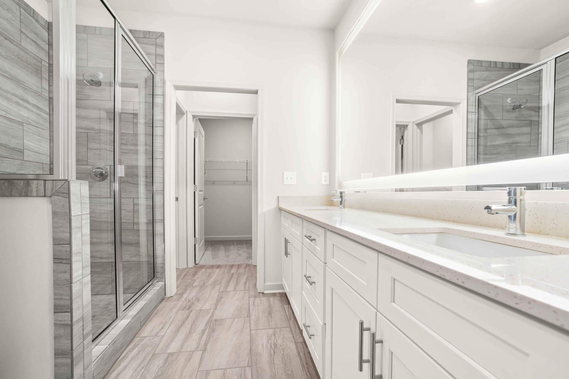 Bathroom | Deluxeton Homes | Dunwoody, GA 30346