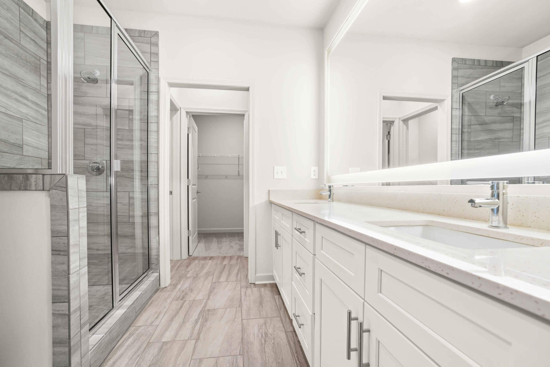 Photograph-Wooland Pointe-Bathroom