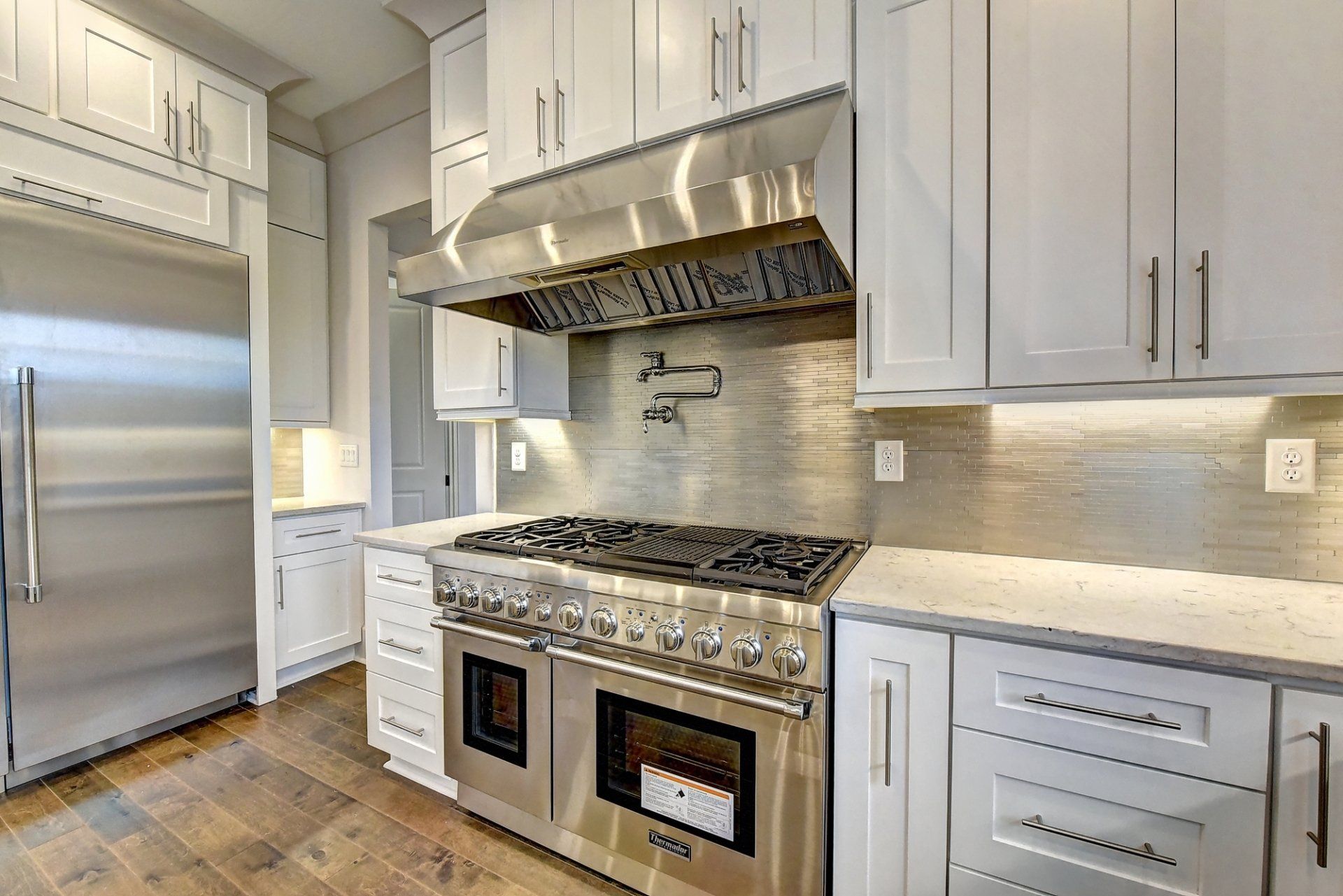 Photograph-Ebenezer pond-kitchen