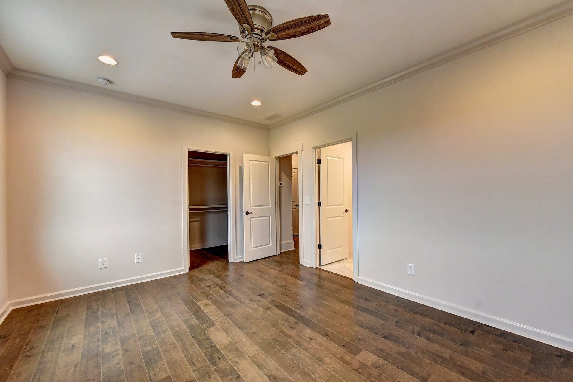 Photograph-Moderns-Bedroom