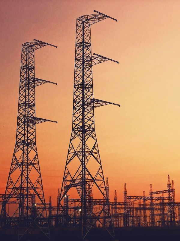 Industrial power distribution system installed in a factory