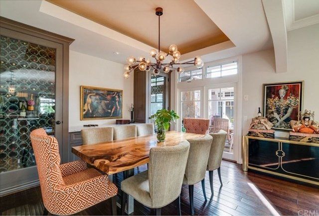 Image of dining room designed by Ivy Glore