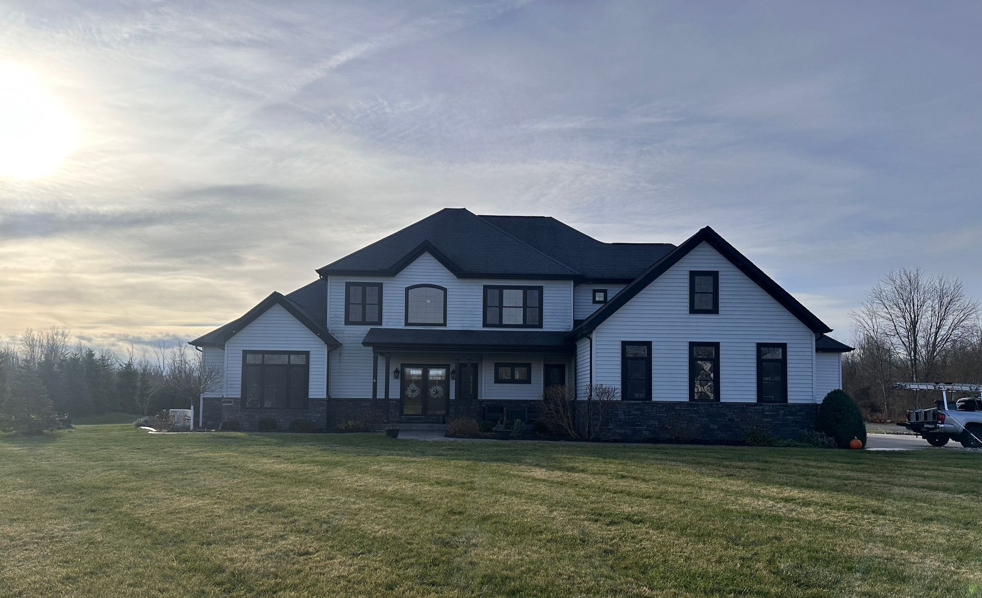 Home before professional holiday lighting installed in Tennessee
