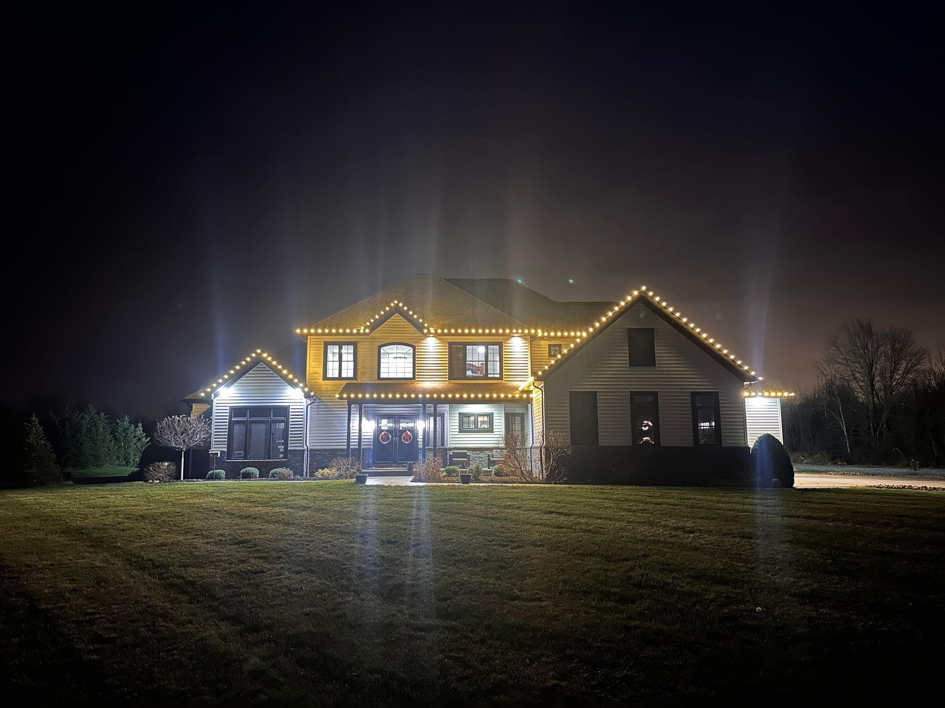 A large house with custom-cut Christmas lights in Nashville