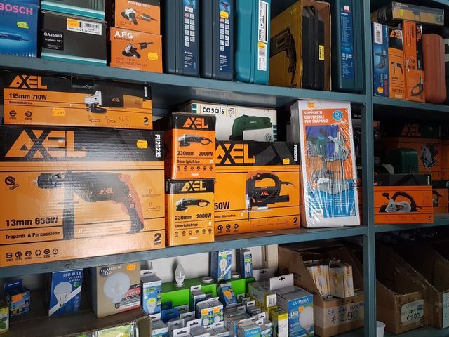 strumenti professionali per operai