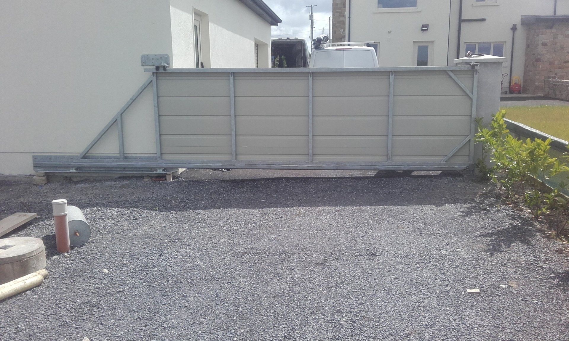 Cantilever Sliding Gate