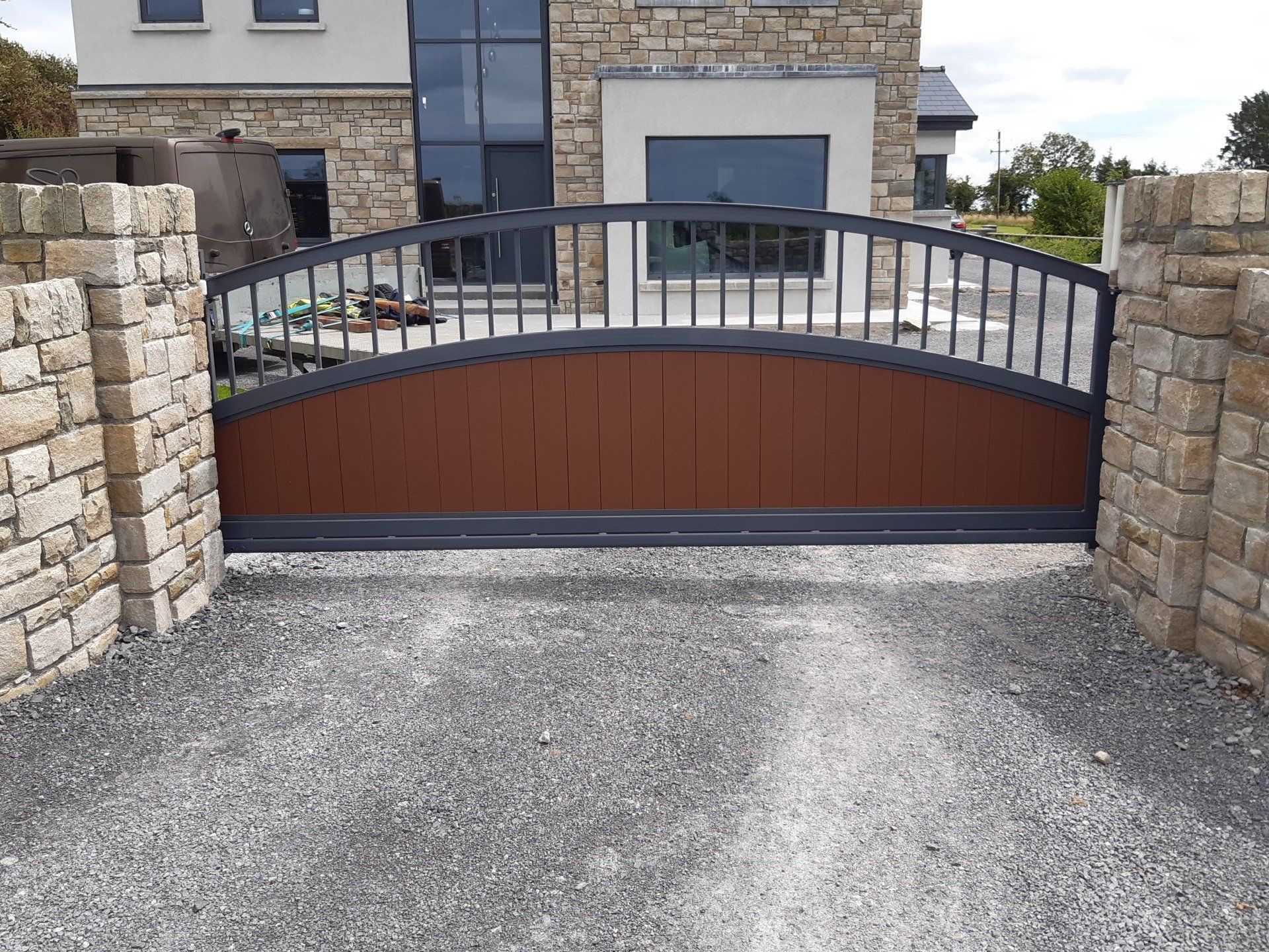 Cantilever Sliding Gate