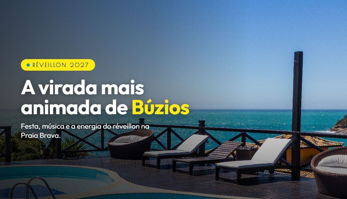 Deck com piscina e vista para o mar no Hotel Pousada Brava Club
