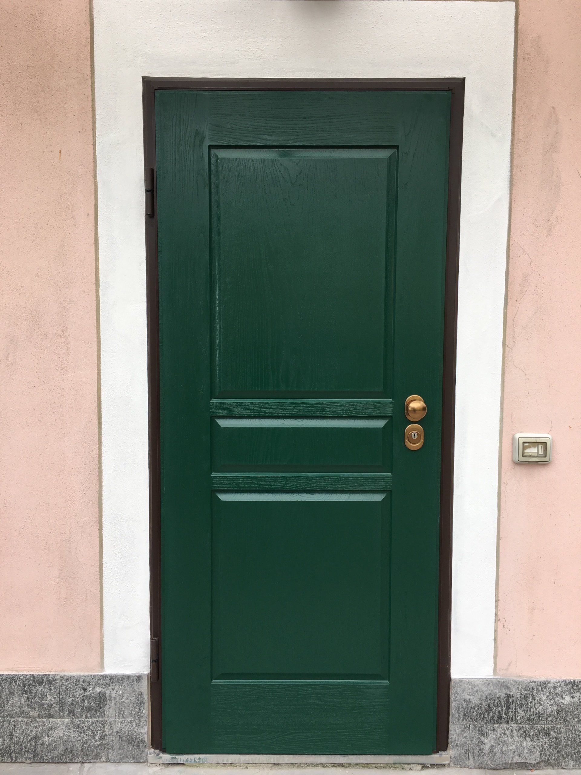 portoncino blindato verde