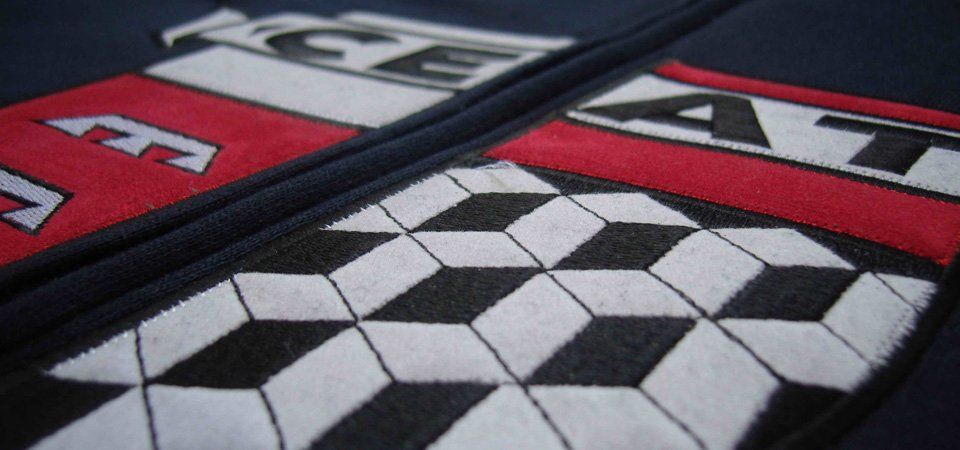 Ricami loghi su polo