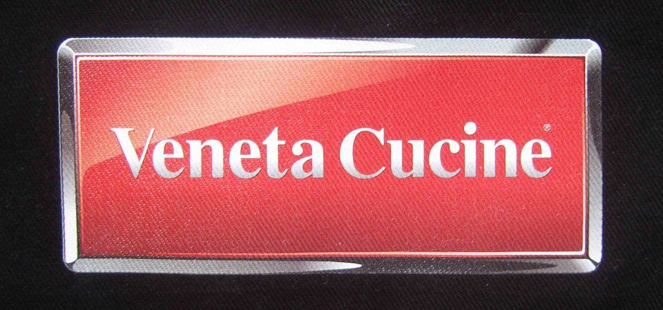 Stampa di loghi su abbigliamento