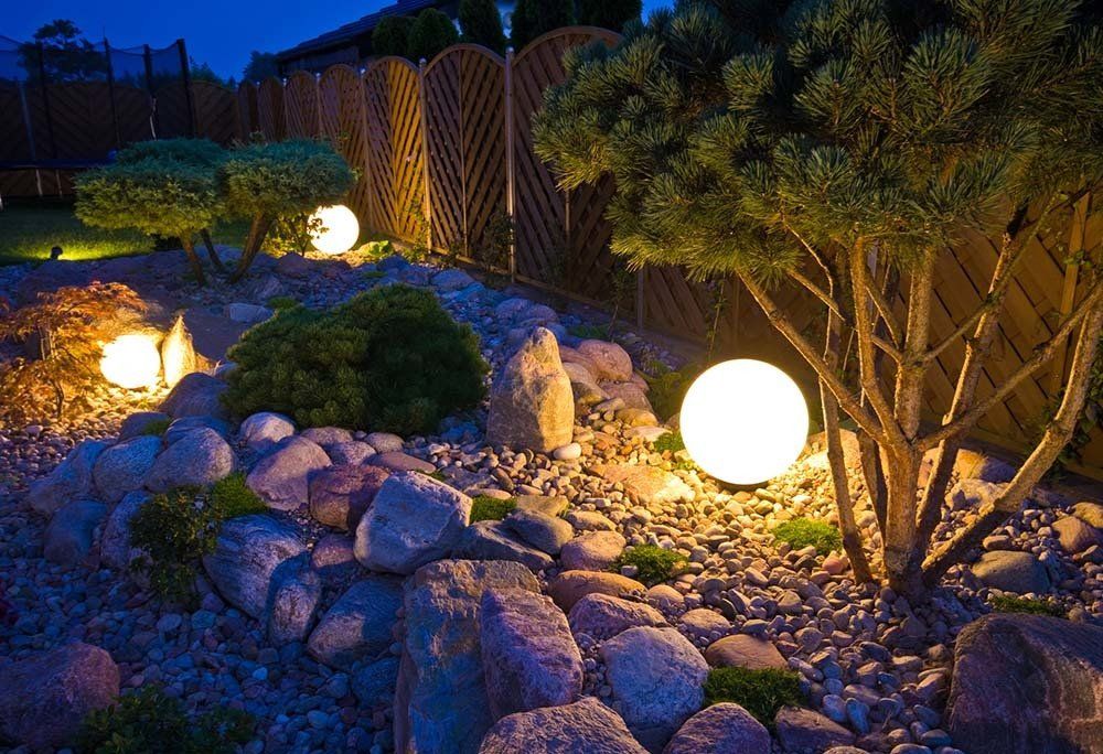 Garden Light — Dayton, TX — Precision Lawns