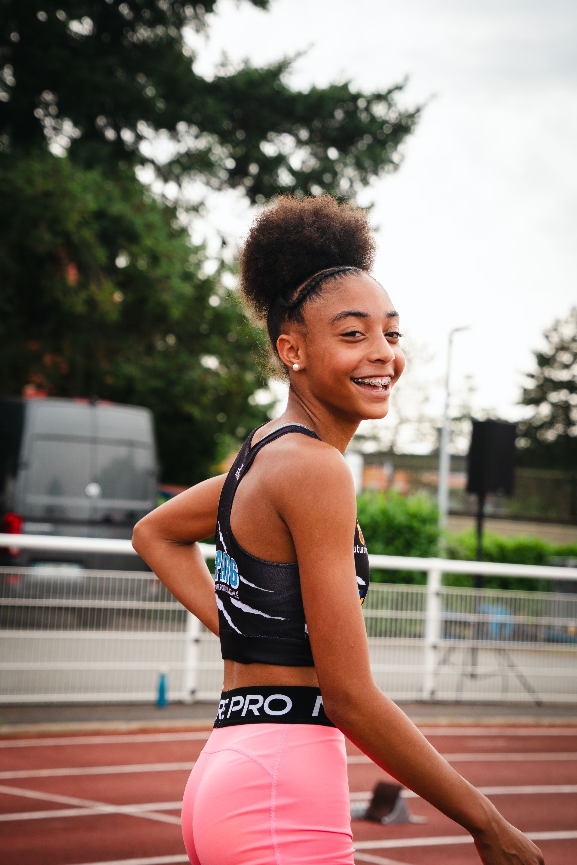 Kiesse Mouanga-Fraigneaud, jeune athlète performante dans multiples disciplines licenciée à l'Entente Poitiers Athlé 86.