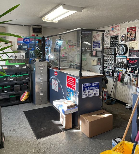 Shop Interior — Hagerstown, MD — Guaranteed Truck & Auto Repair