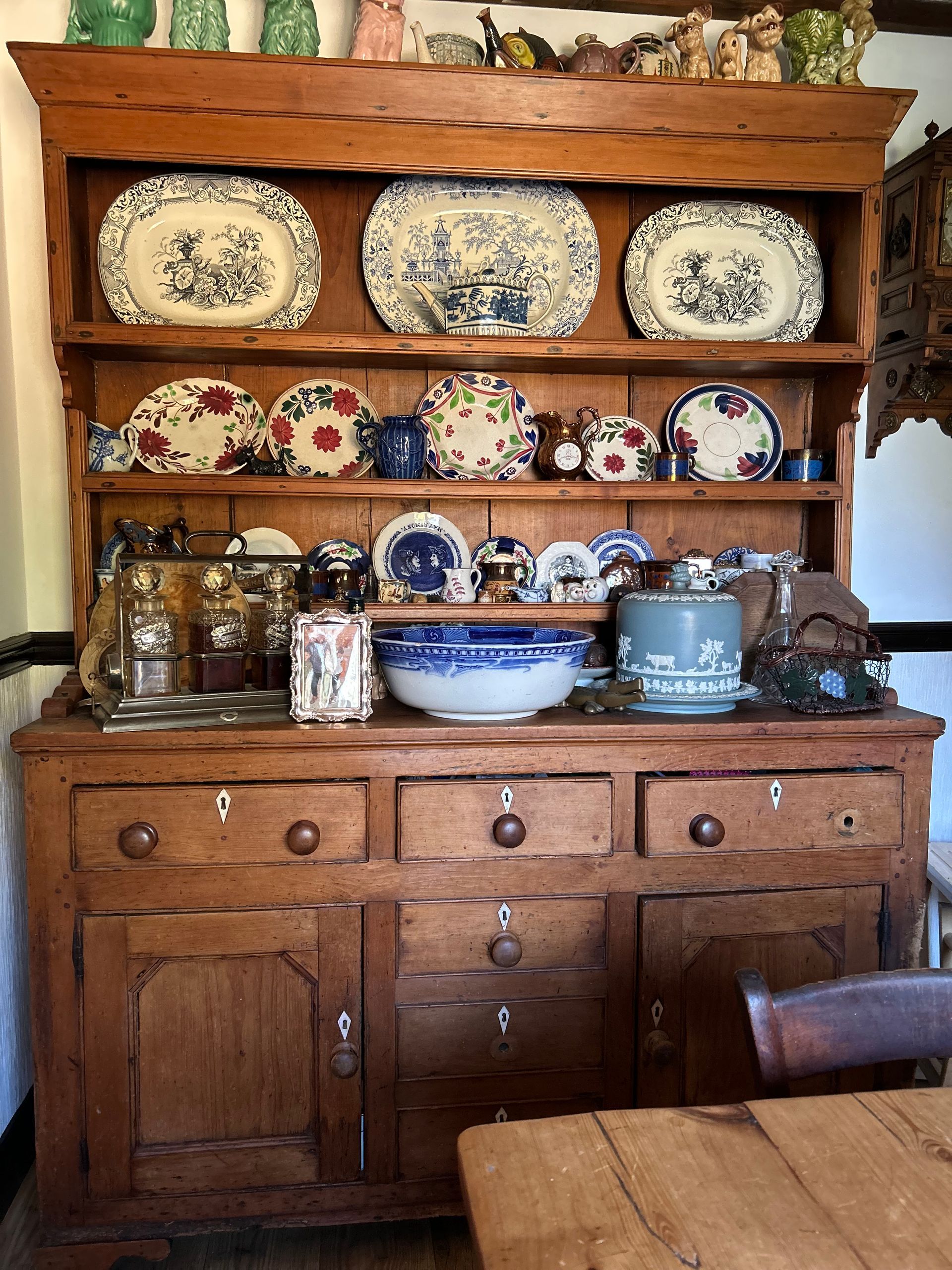 Antique jewellery