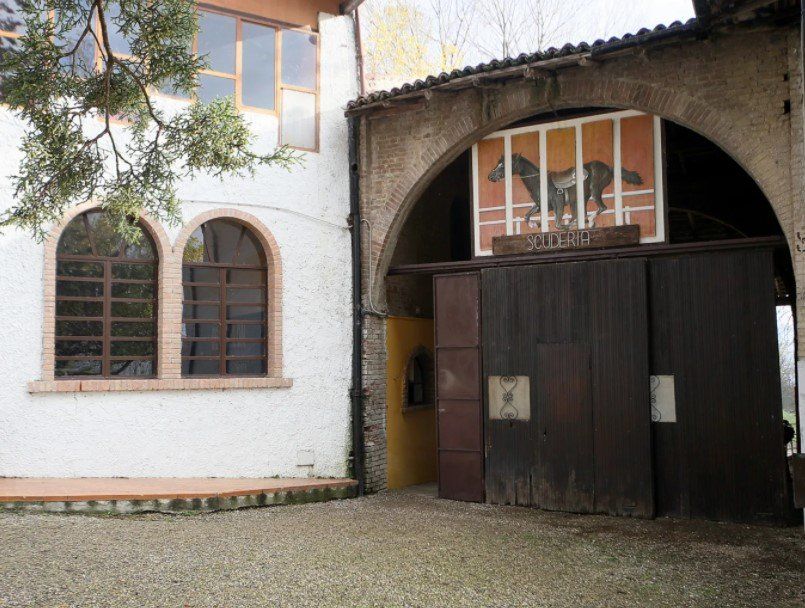 gruppo al tramonto all'aperto