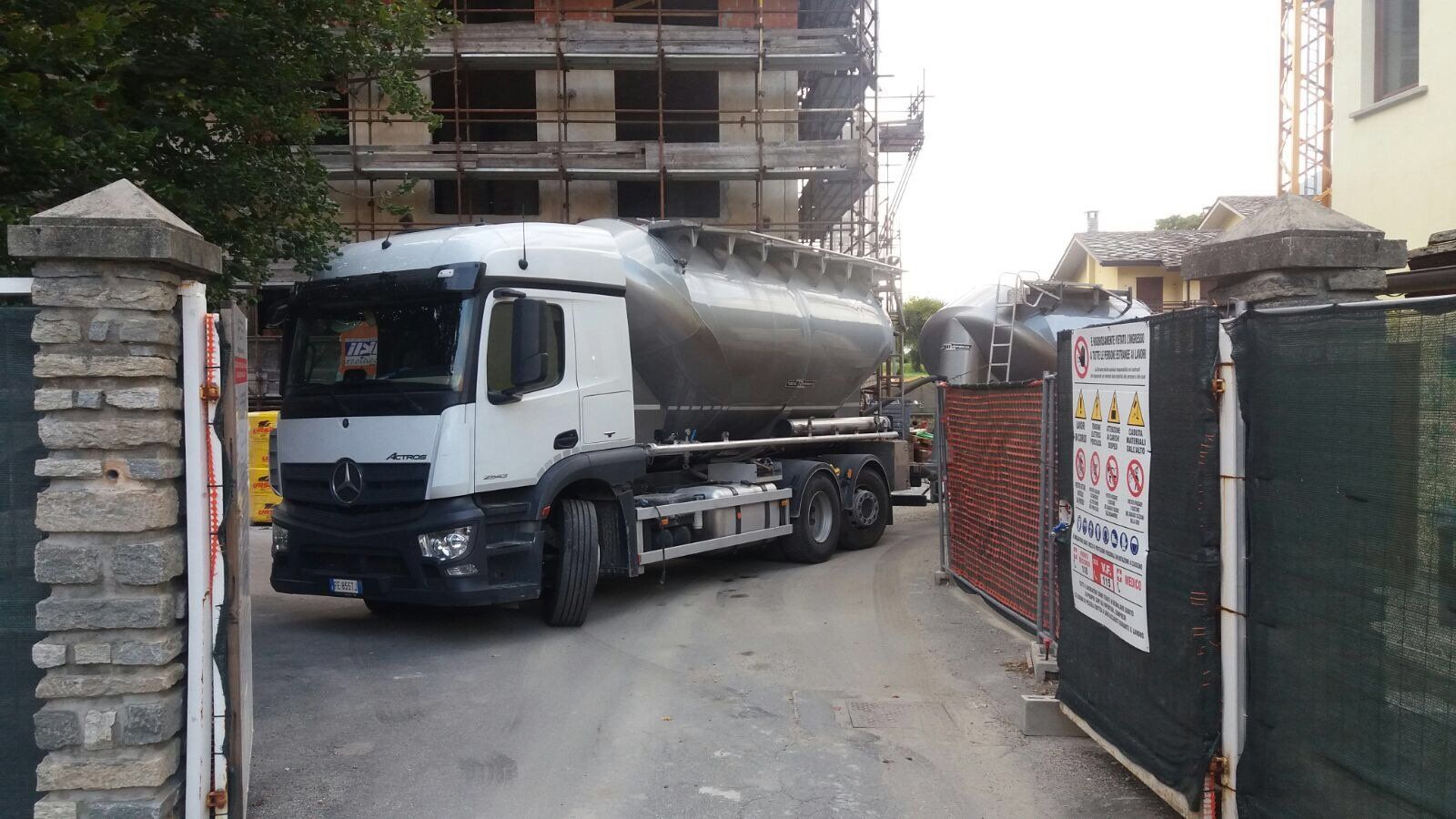 autocisterna all'opera