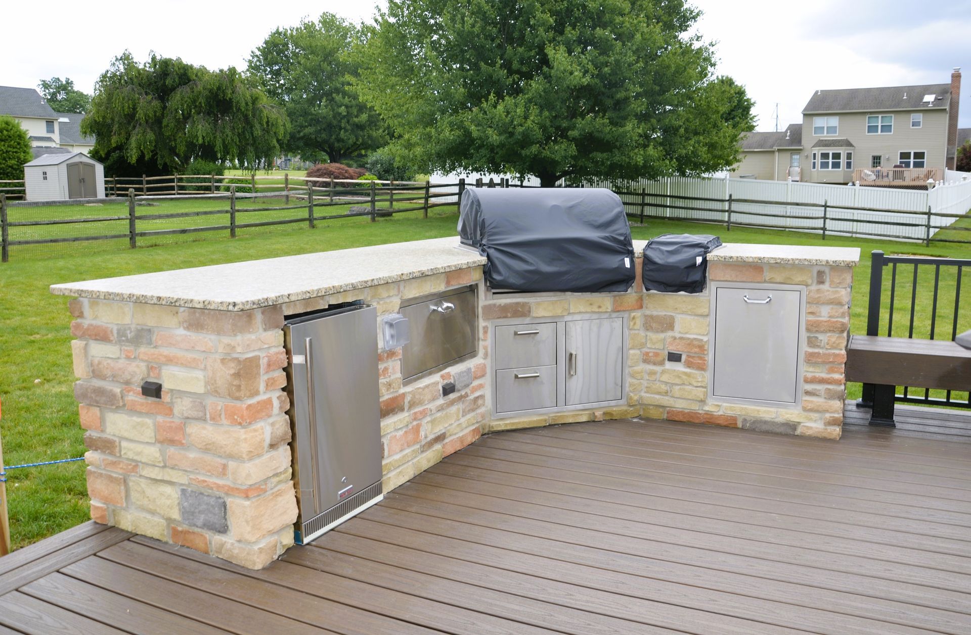 Garloff Carpentry LLC help you realize your vision for an exceptional outdoor culinary experience