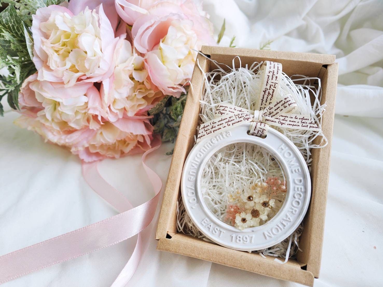 法式浪漫擴香蠟片(窗花)-贈5ML香氛精油