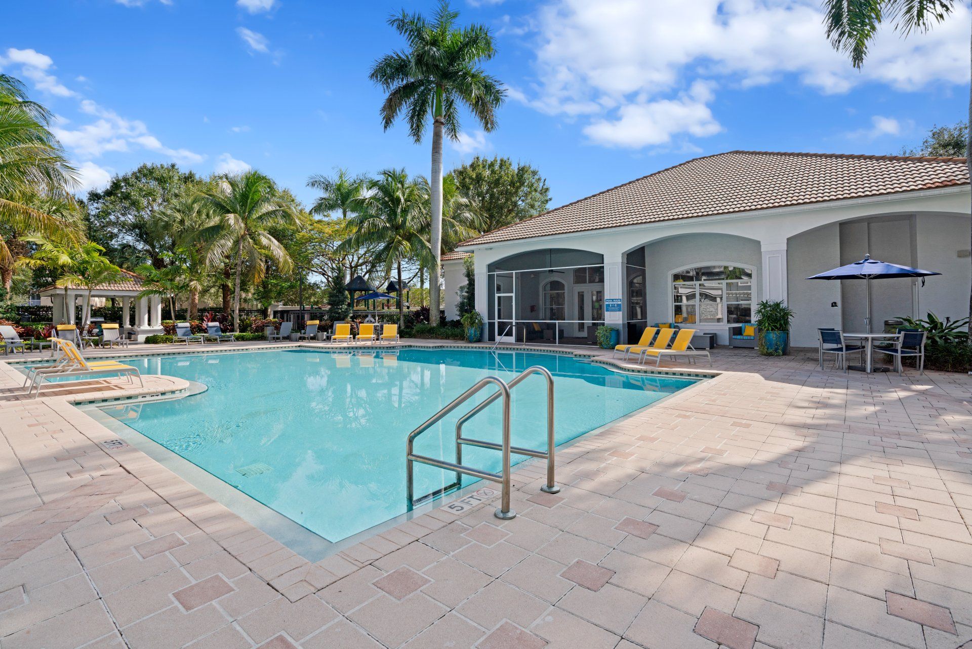 Amenities Apartments For Rent In Boynton Beach FL    DSC5849  FULL 1920w.JPG