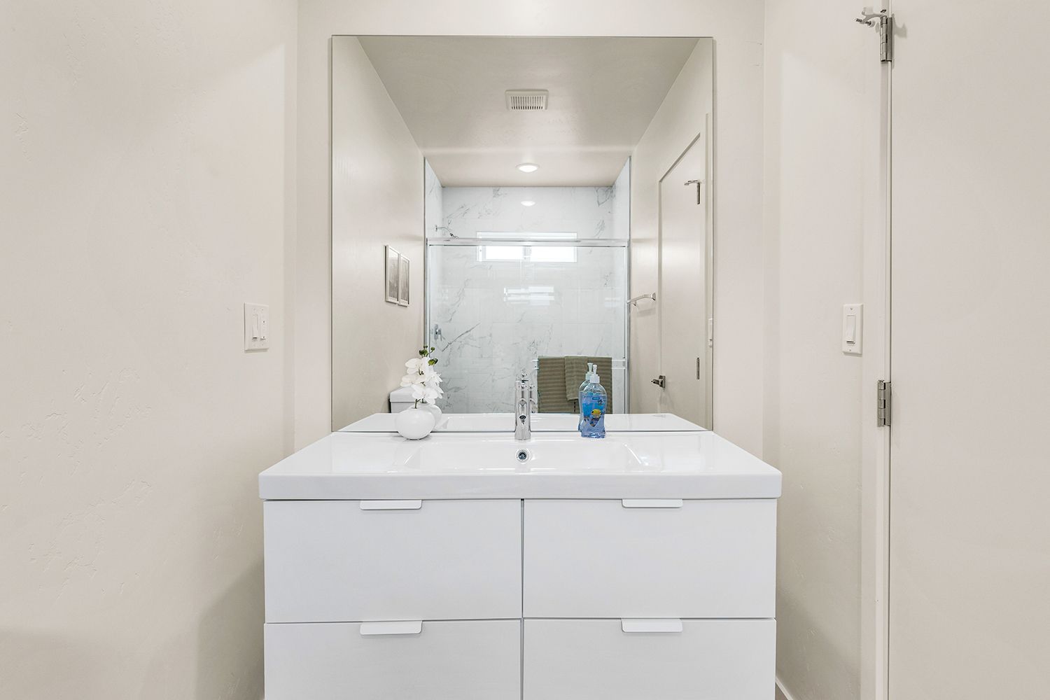 Urbanity | Cereza Bathroom