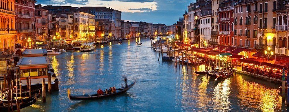 In the evening ,the Canal Grande is a magical place