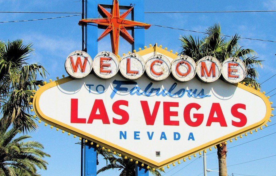 Welcome to fabulous Las Vegas - sign