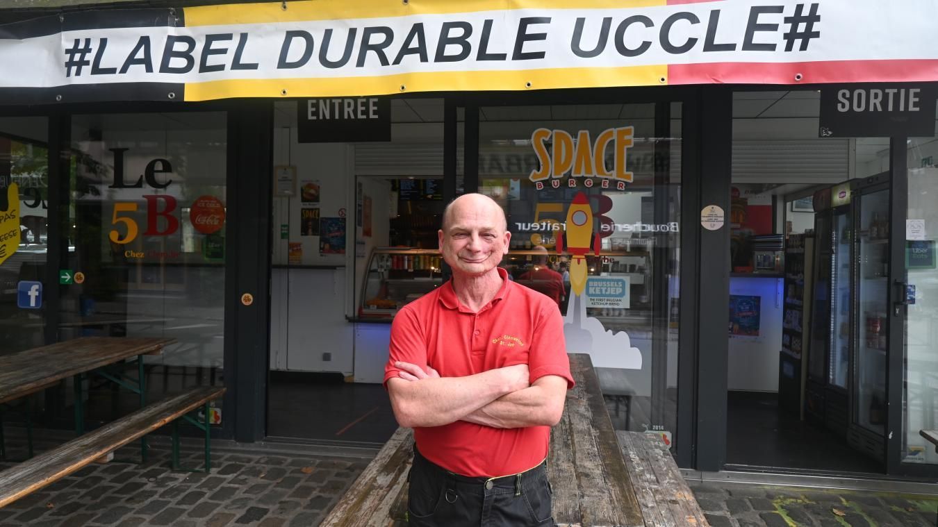 La friterie Chez Clémentine mise en avant par la presse lors du marché Place Saint-Job