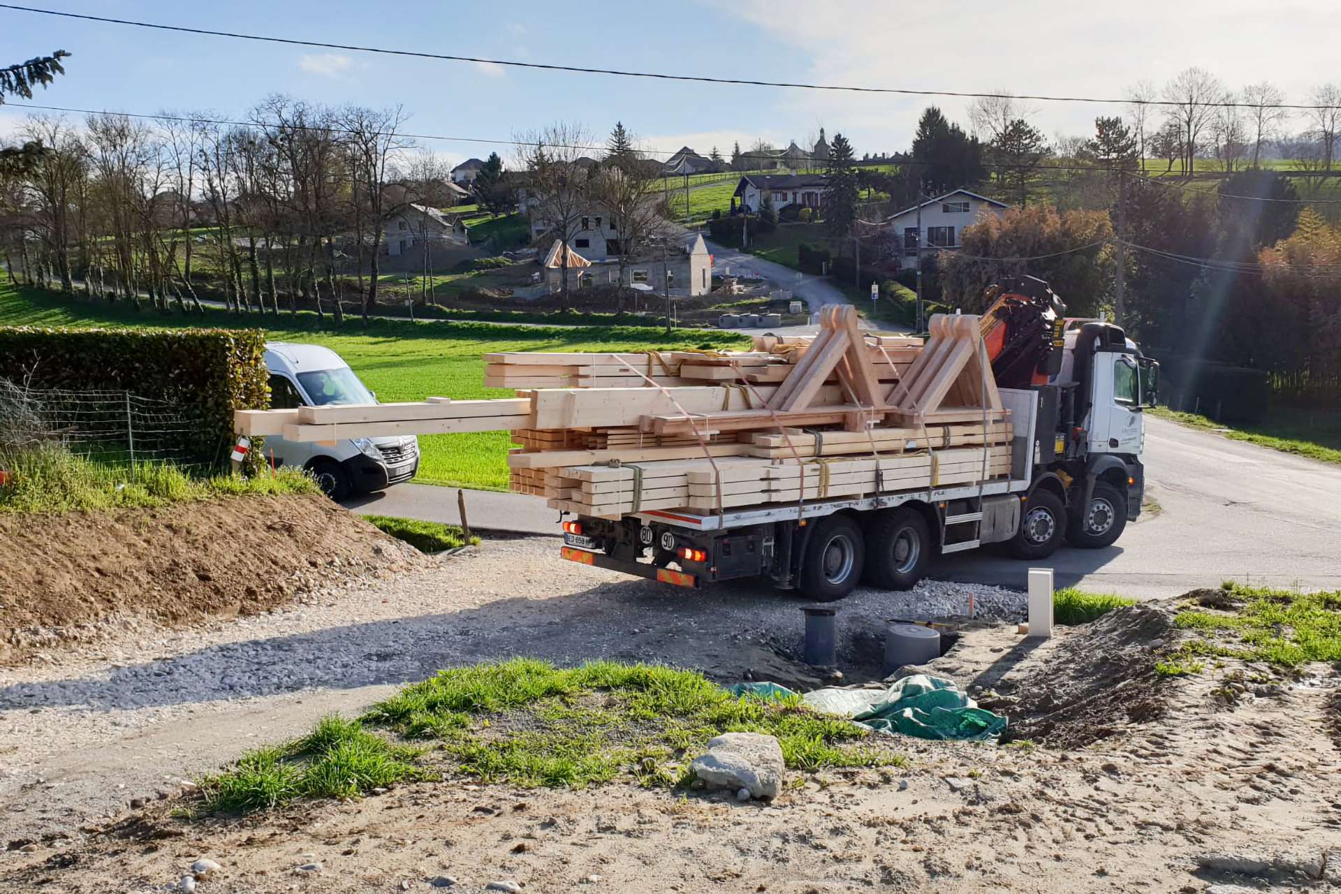 camion transportant ossature en bois