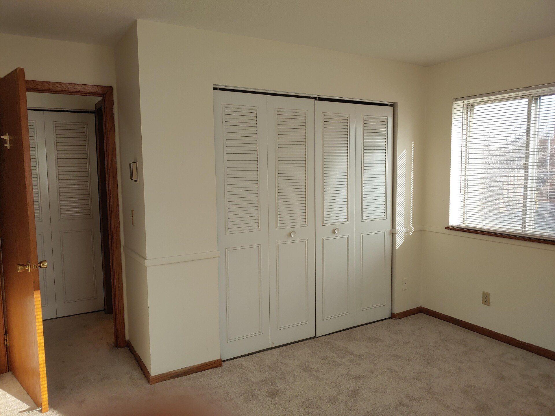 2001 Bryant Ave S Bedroom