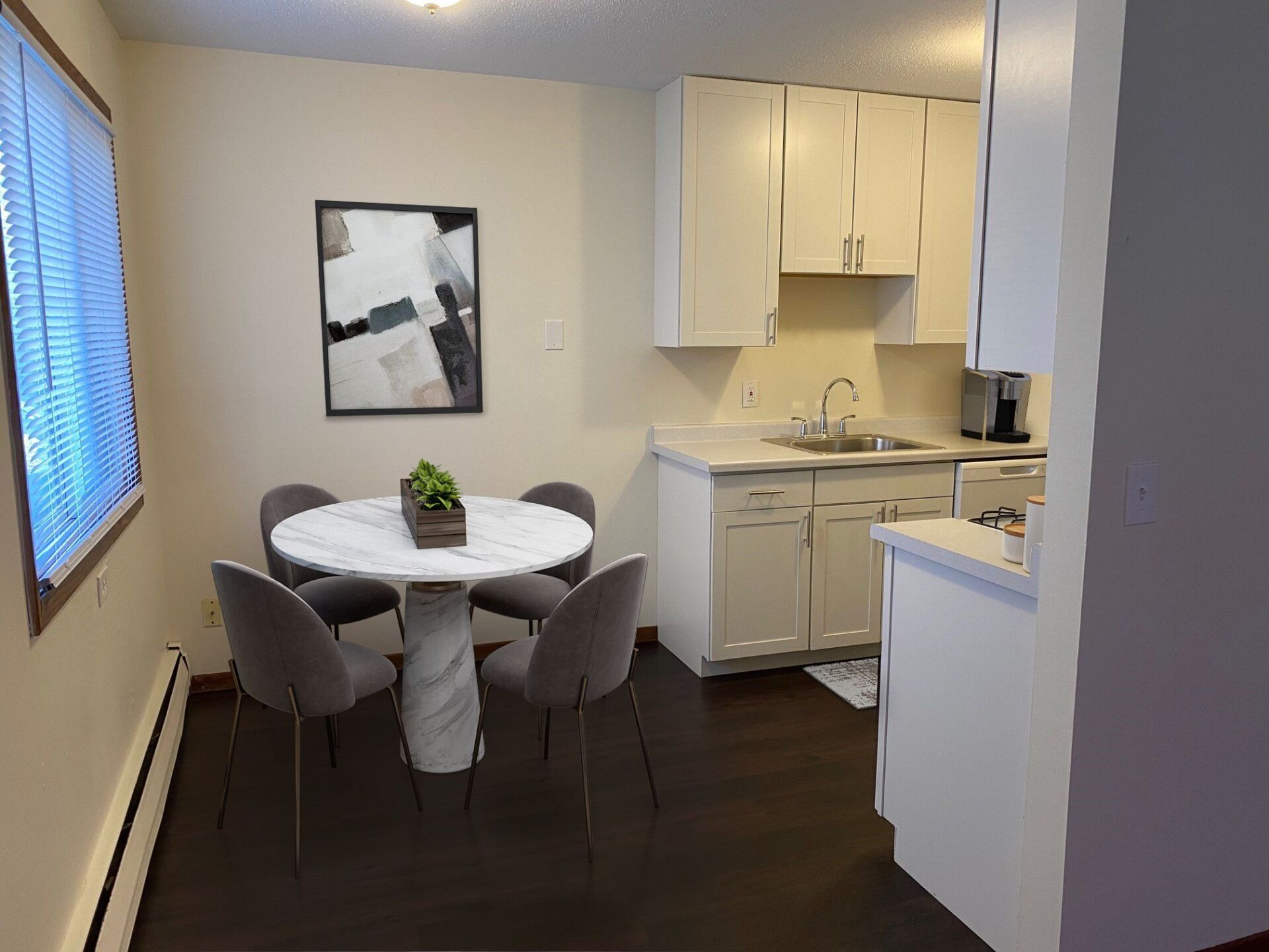 2420 Dupont Ave S Kitchen