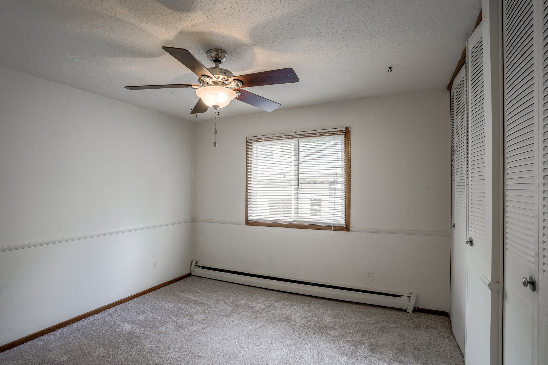 2440 Dupont Ave S Bedroom