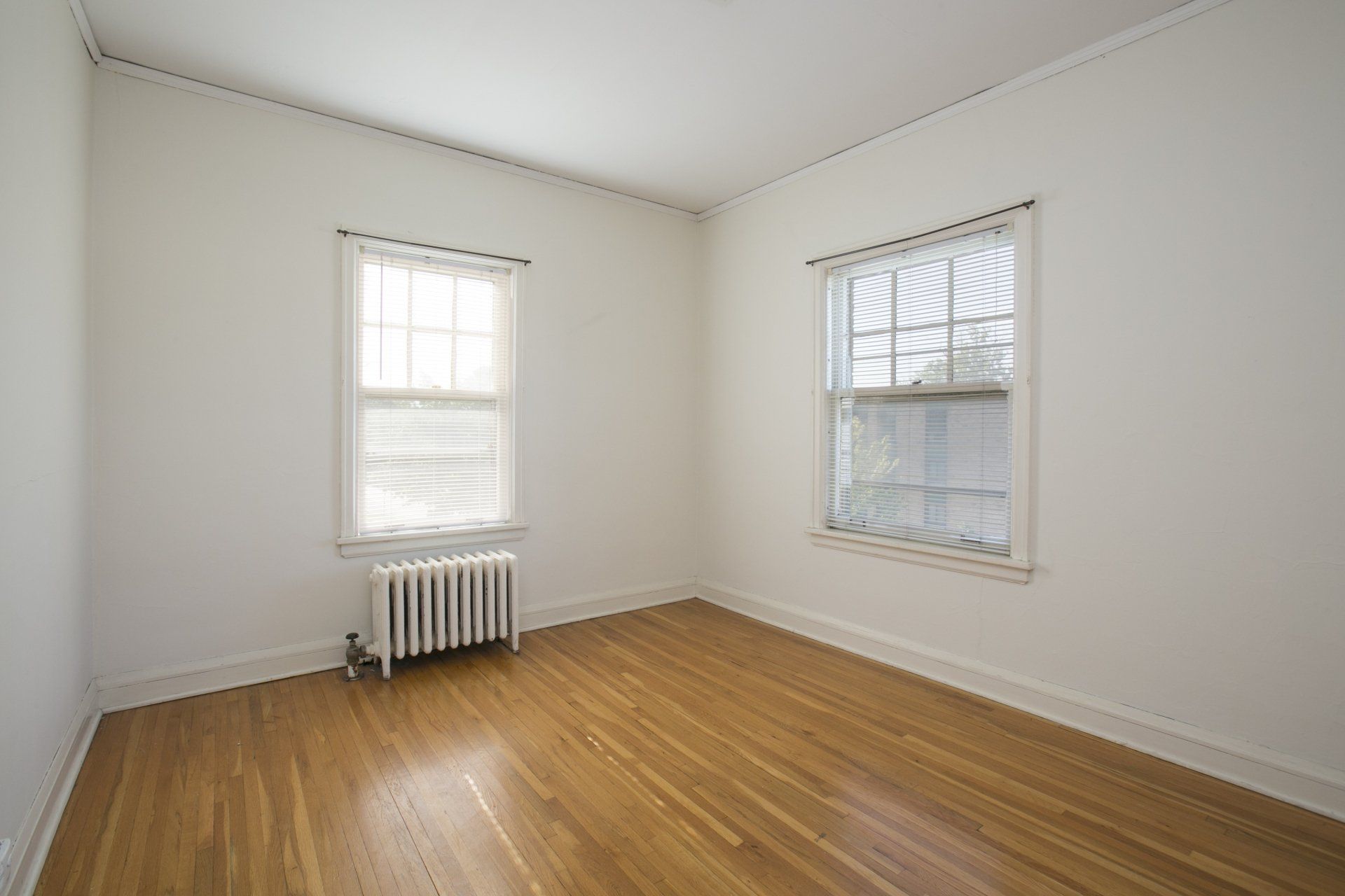 2446 Colfax Ave S Bedroom