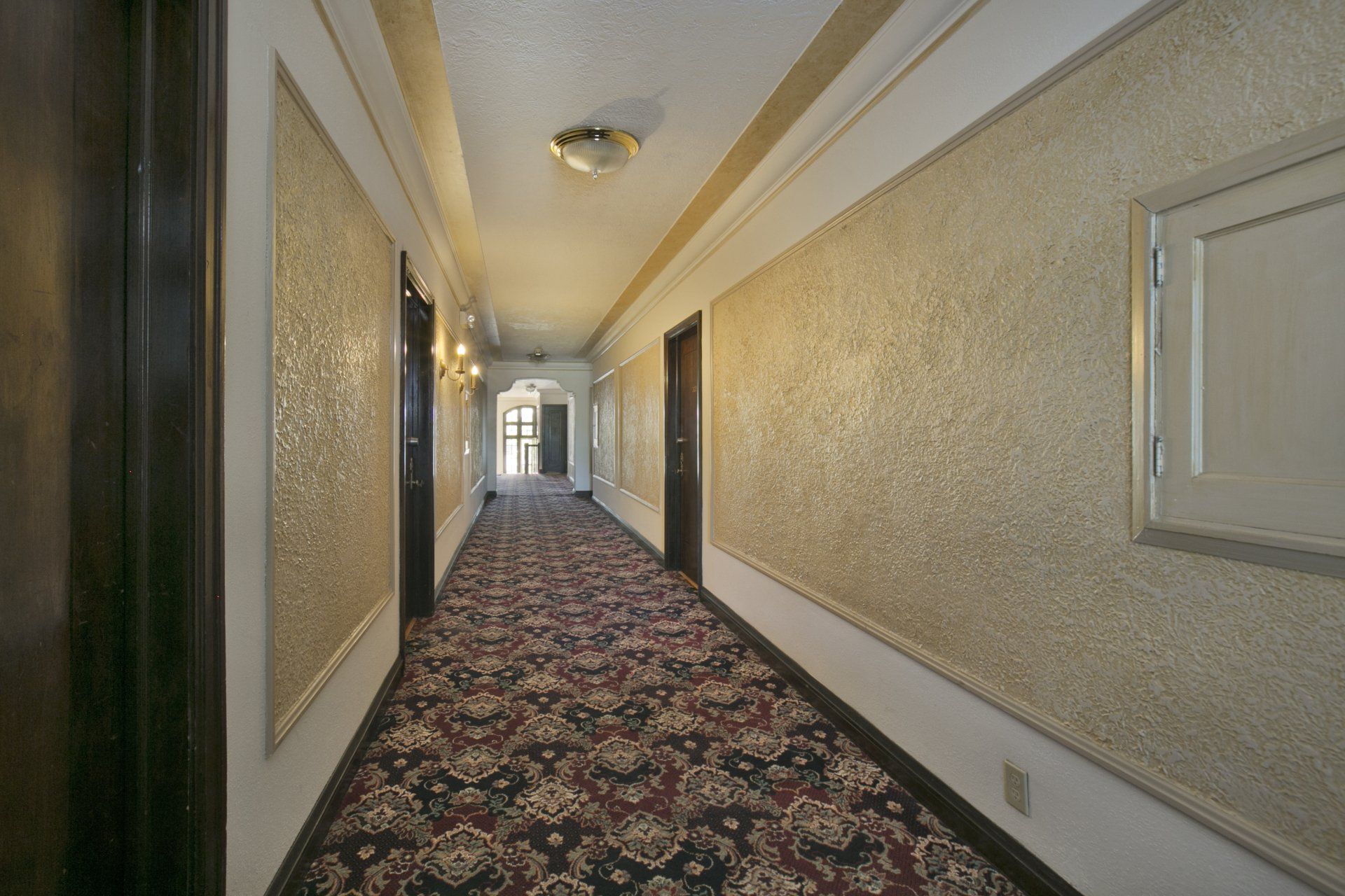2446 Colfax Ave S Hallway